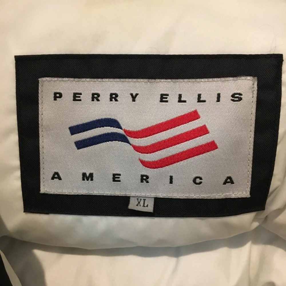 Vintage PERRY ELLIS AMERICA SPELL OUT DOWN JACKET - Picture 8 of 8